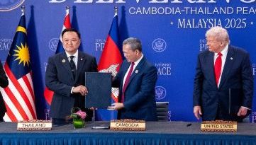 থাইল্যান্ড-কম্বোডিয়া সীমান্তে ট্রাম্প-শান্তি চুক্তি স্থগিত