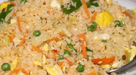 রেস্টুরেন্টের মতো ফ্রাইড রাইস ঘরোয়া উপায়ে